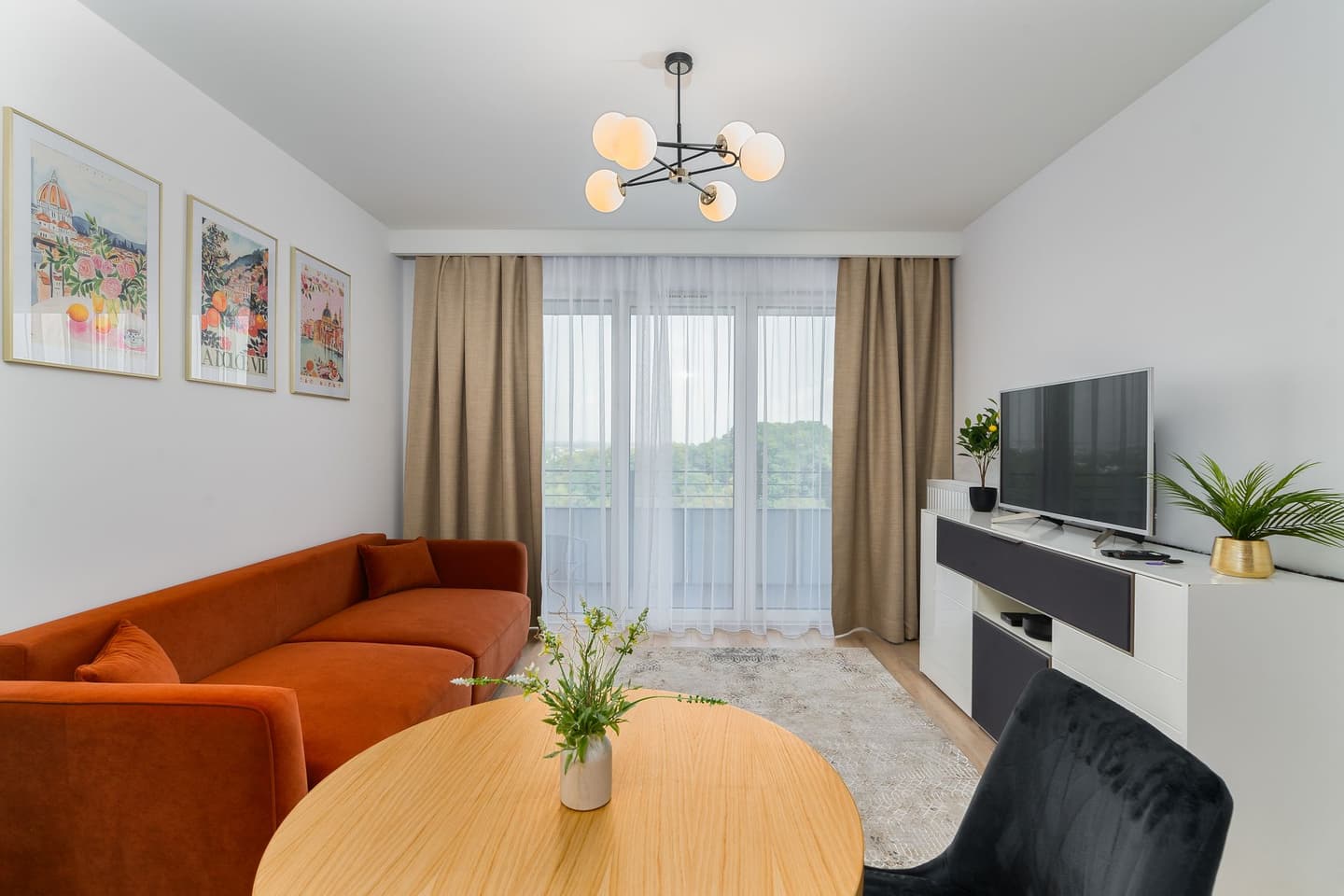 küçük salon yerleşimi — Küçük Salon Yerleşimi: Alanı Daraltan Hatalar ve Ferah Çözümler